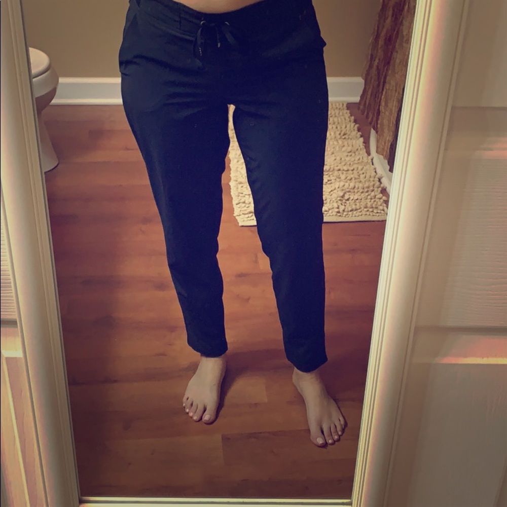 Athleta relaxed pant